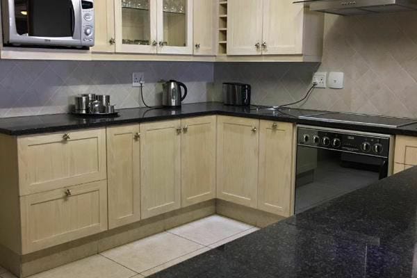 3 Bedroom Property for Sale in Jeffreys Bay Central Eastern Cape